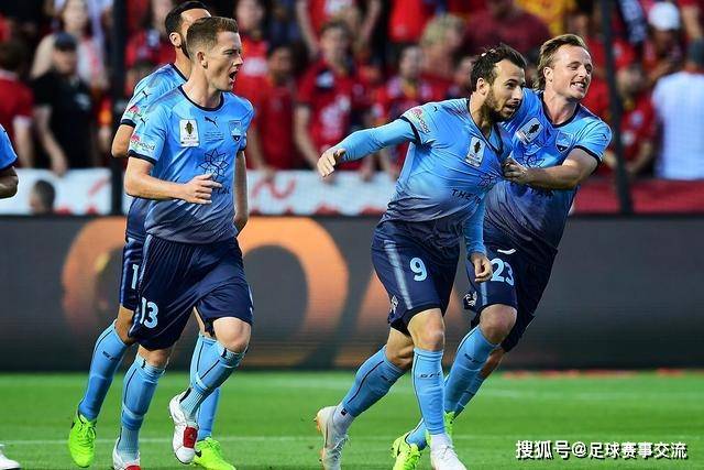 解说：马刺痛失好局 米奇缺乏关键时刻启用新秀弃用老将的魄力